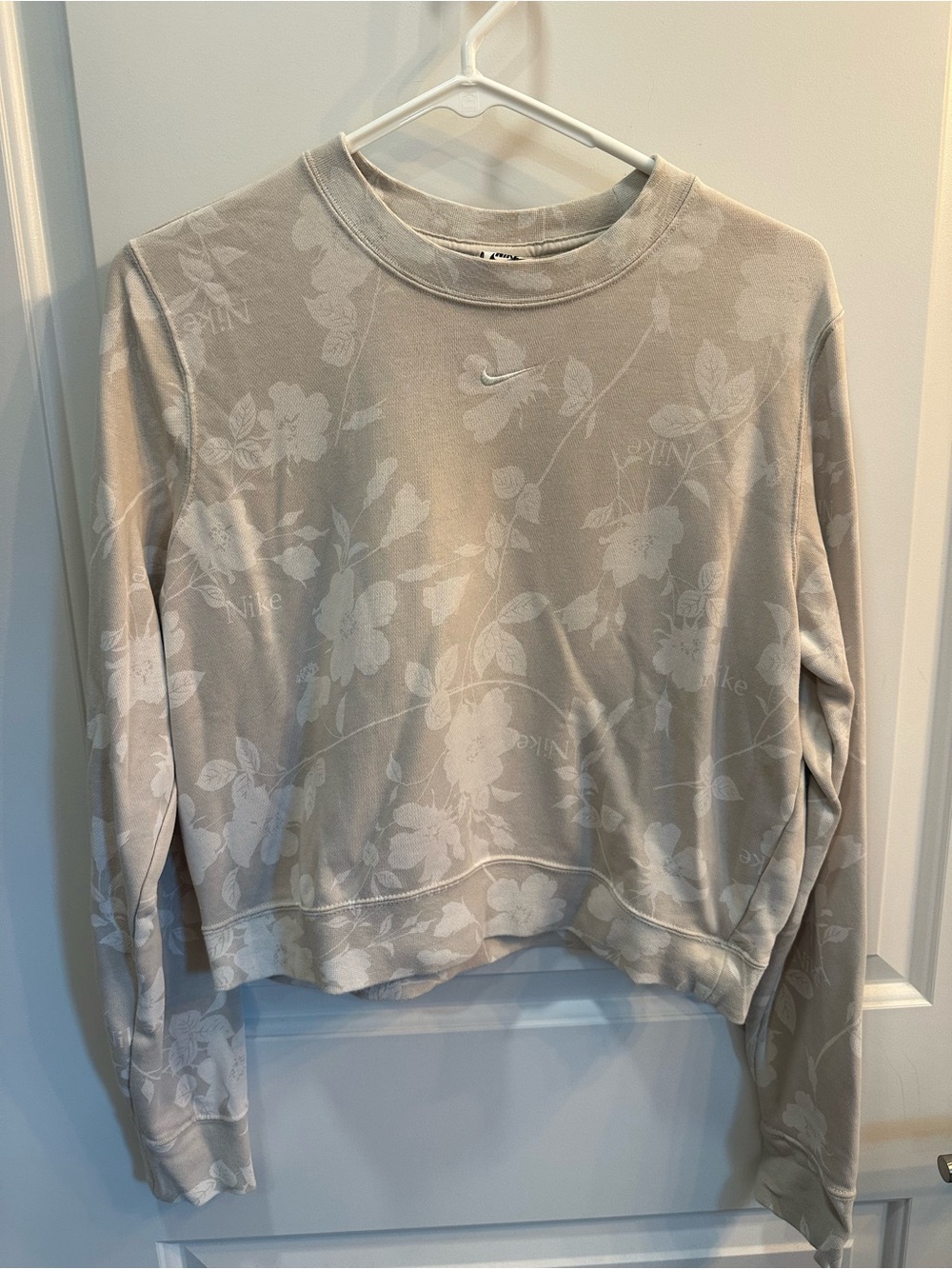 Nike Women's Floral Crewneck Sweatshirt - Light Taupe